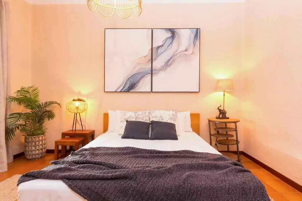 Canela Homes Barcelona Industria דירה